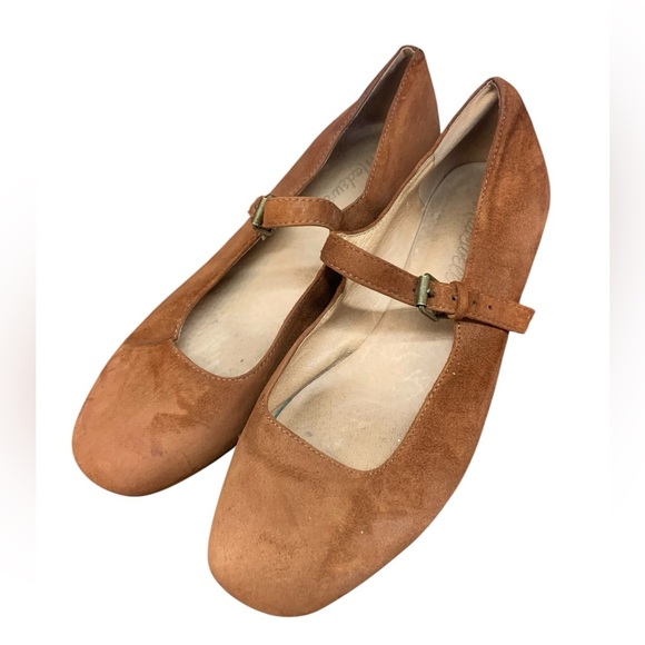 Madewell Shoes - Madewell Delilah Mary Jane In Suede sz 5 soft mahogany